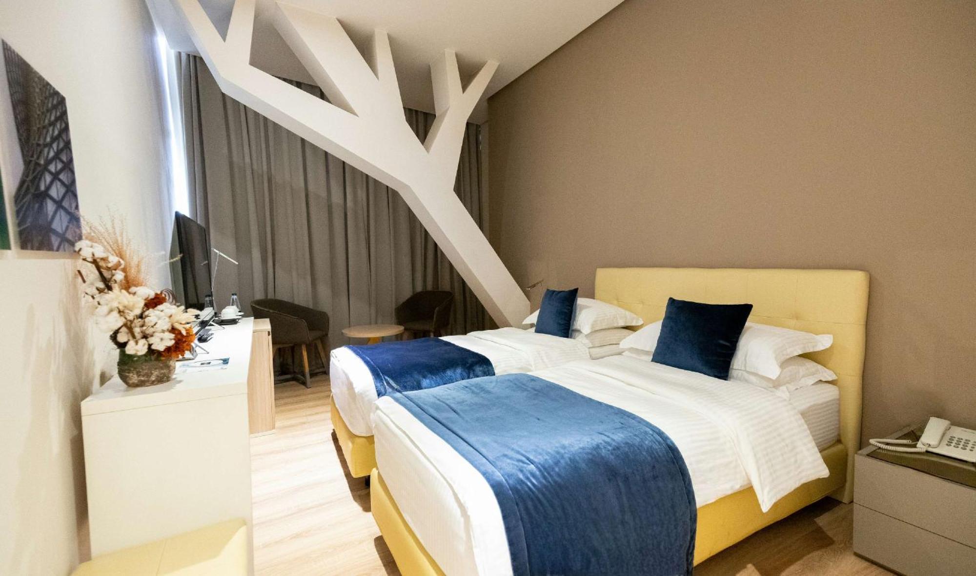 Best Western Premier Ark Hotel Tirana Exterior foto