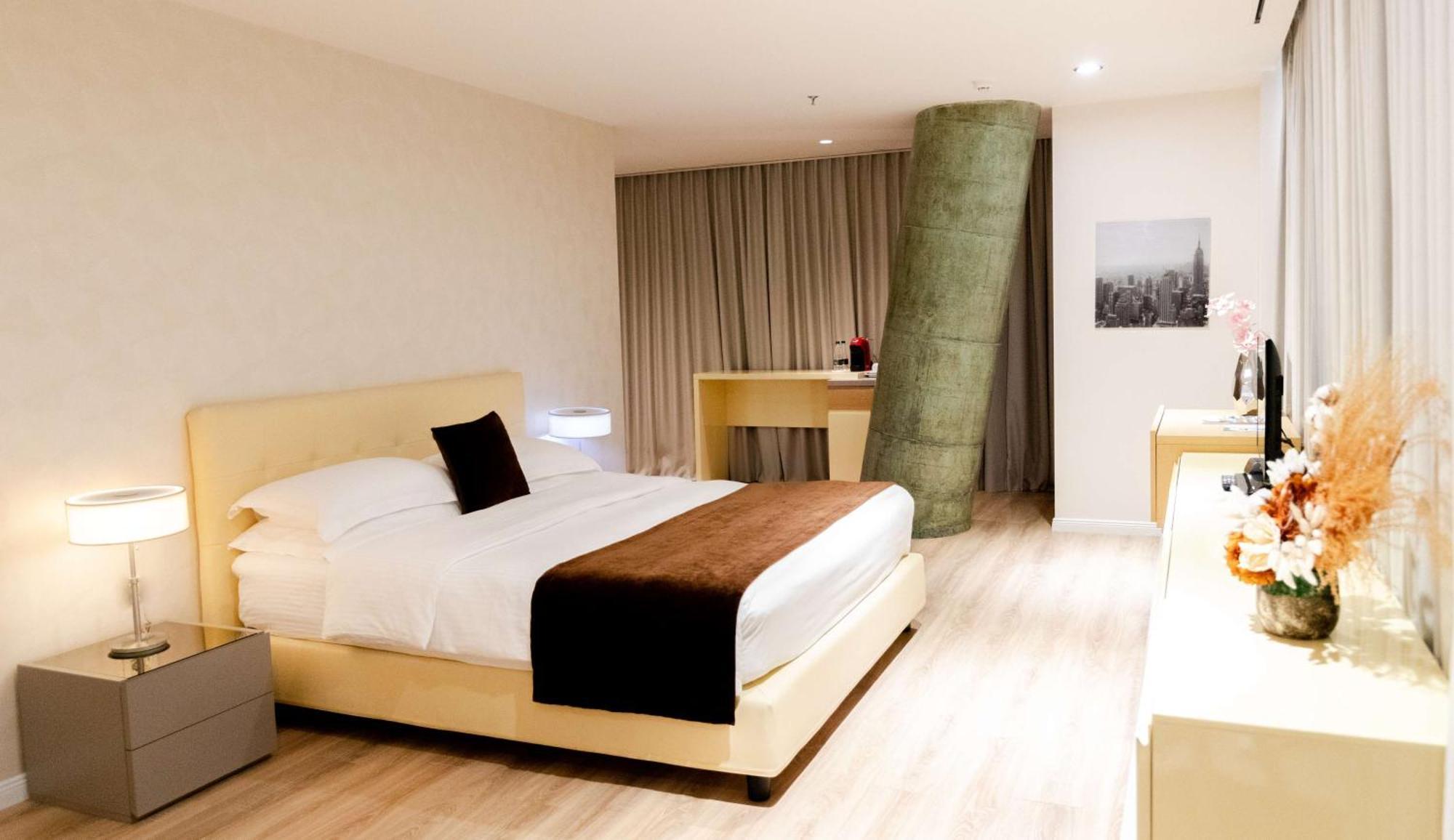 Best Western Premier Ark Hotel Tirana Exterior foto